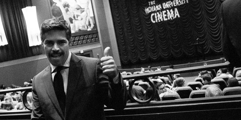 An IU Cinema guest gives a thumbs-up.